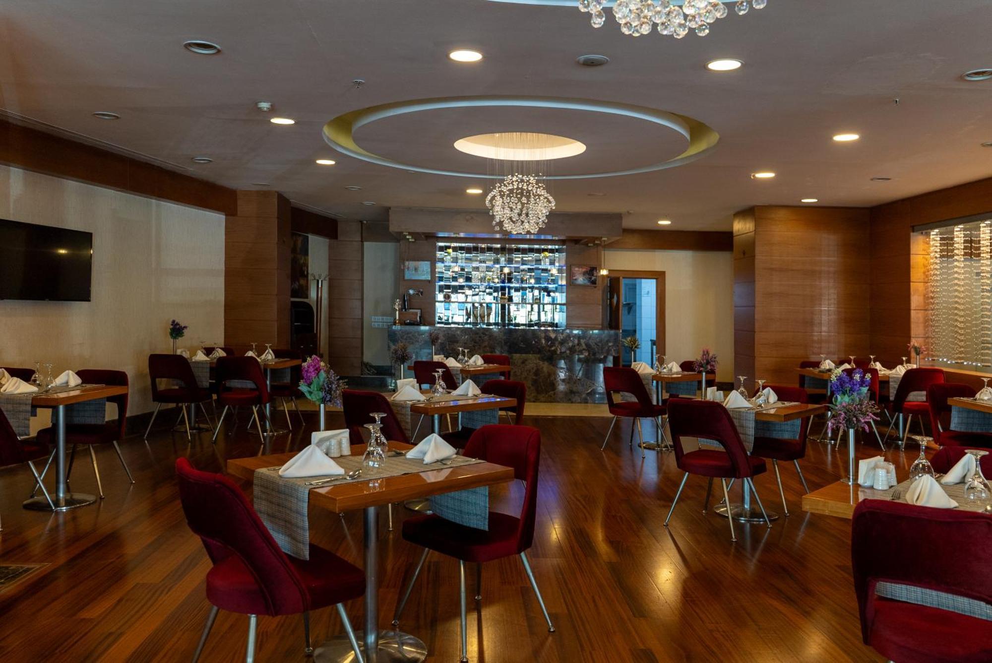 Ankara Plaza Hotel Exterior foto